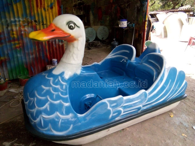 Jual Harga Murah Pabrik Produsen Sepeda Air Fiberglass Lebak
